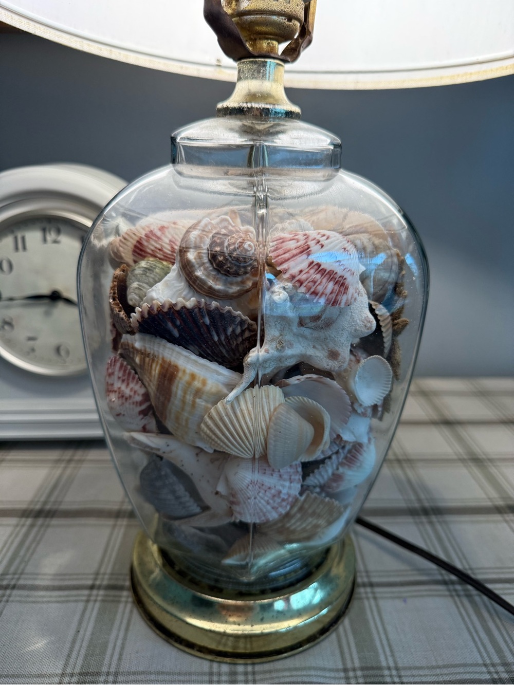Vintage Ginger Jar Lamp w Seashells 19.5”